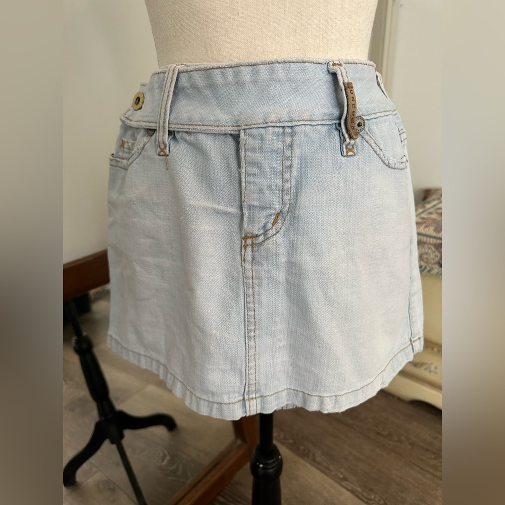 Cantao Light  Wash Denim Skirt Size 40 Mini Zip Closure